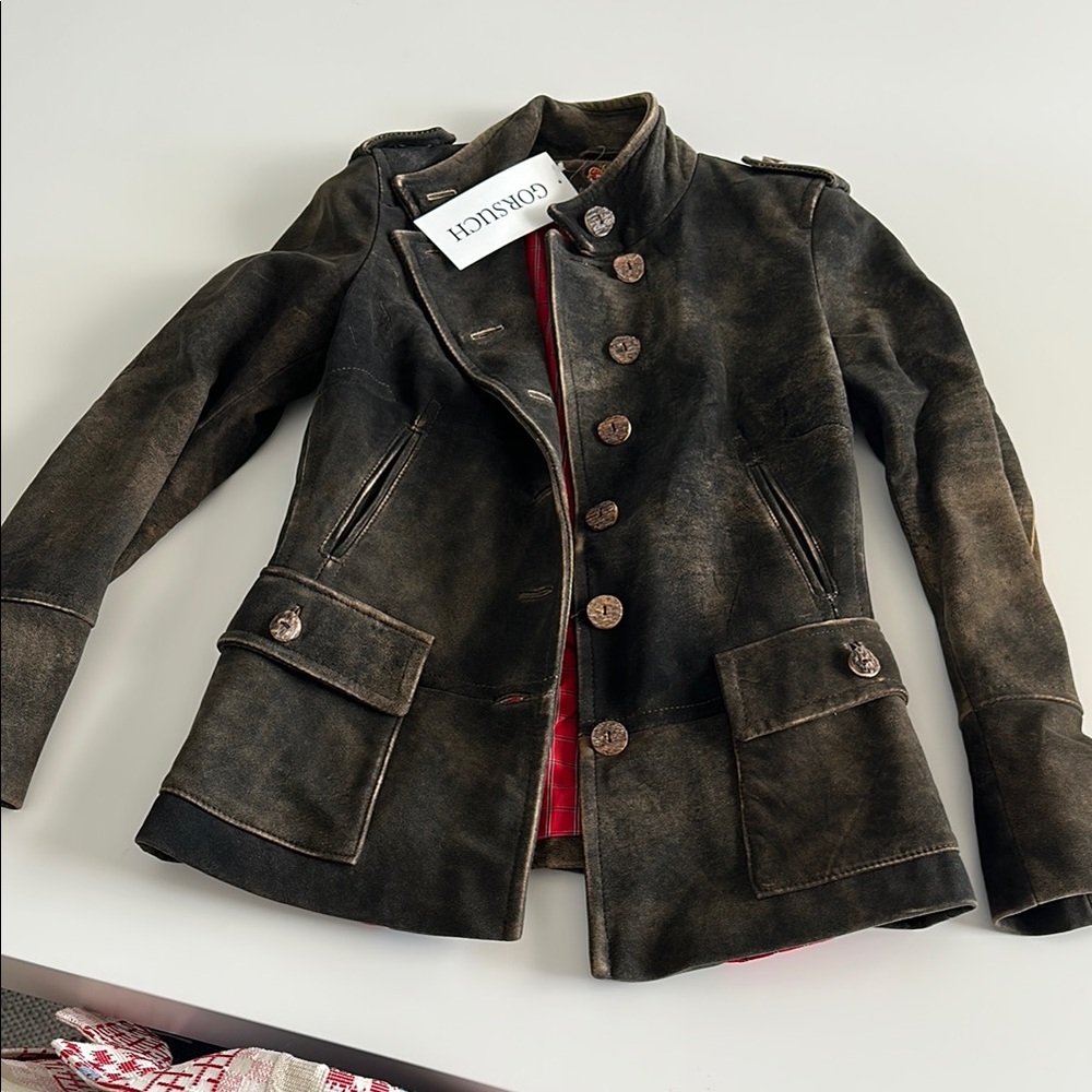 Dark Brown Utility Jacket with Cropped Length and Fitted Silhouette